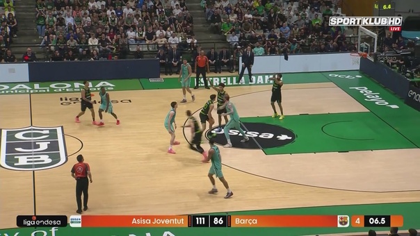 Bolesna klęska Barcelony w derbach! Zobacz akcje Polaka [skrót]